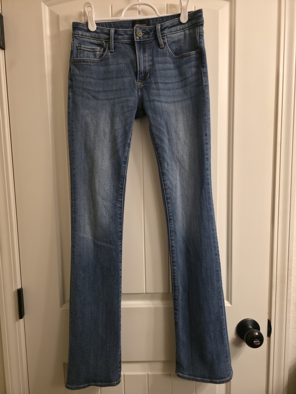 Driftwood Kelly Bootcut Jeans - Size 26x33